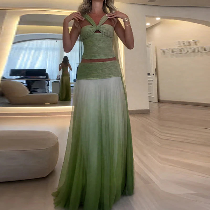 Sexy Halter Tops and Long Skirts Party Outfits Women Fashion Gradient Printed Pleated 2Pc Suit Elegant Sleeveless Backless Sets